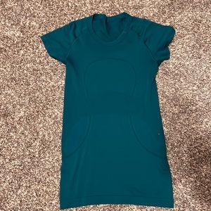 Lululemon swiftly tech size 6!